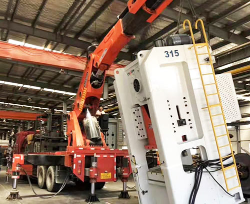 济南天桥提升工作效率，选择优质折臂吊租赁服务