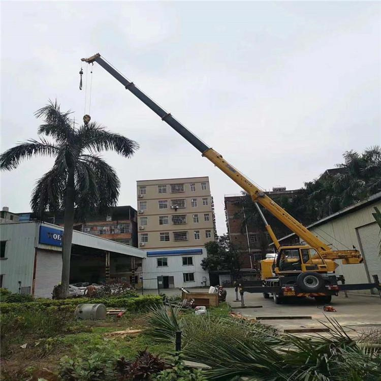 济南天桥12吨吊车出租一天的收费标准是什么