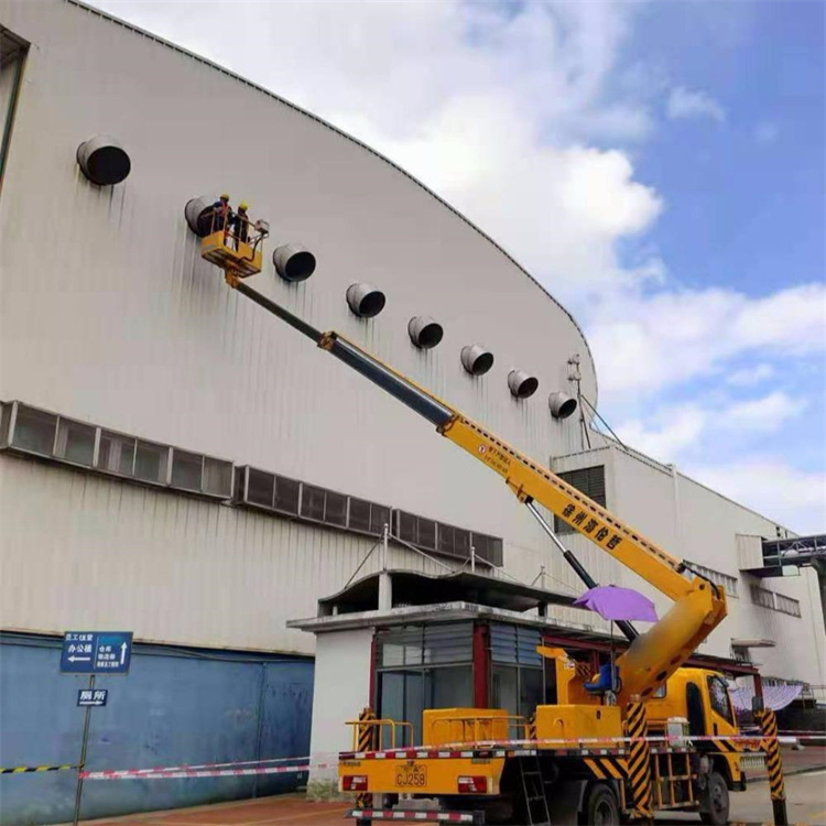 济南天桥高空作业车出租服务：专业广告牌安装解决方案