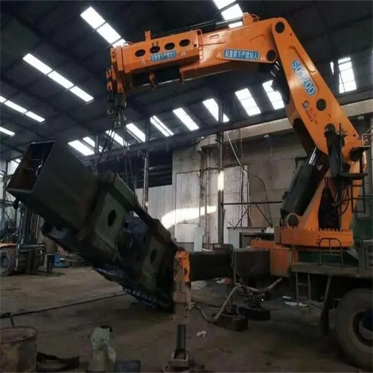 济南天桥200吨折臂吊出租