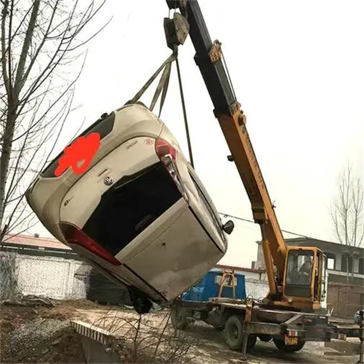 济南天桥随时待命，吊车24小时道路救援服务全解析